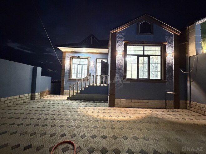 Satılır 3 otaqlı həyət evi/bağ evi 85 m², Saray q., photo 1 from 10