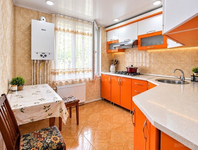 Продаётся 3-комн. вторичка 75 м², м. Элмляр Академиясы, photo 5 from 8