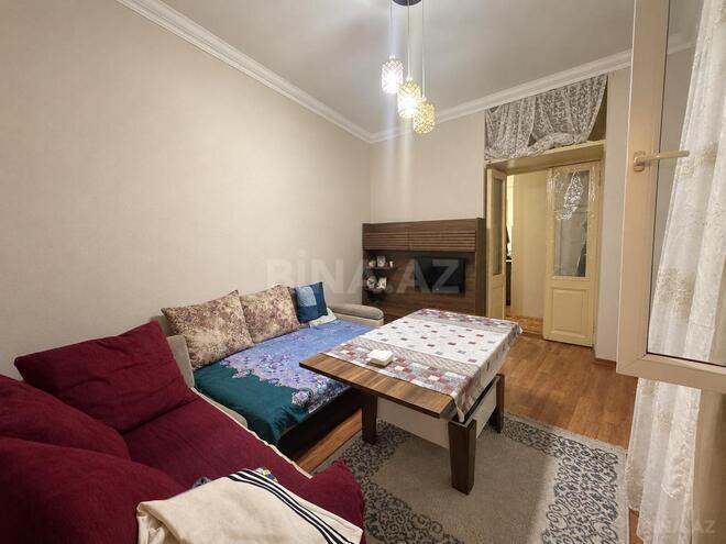 Продаётся 2-комн. вторичка 35 м², м. Ичеришехер, photo 3 from 9