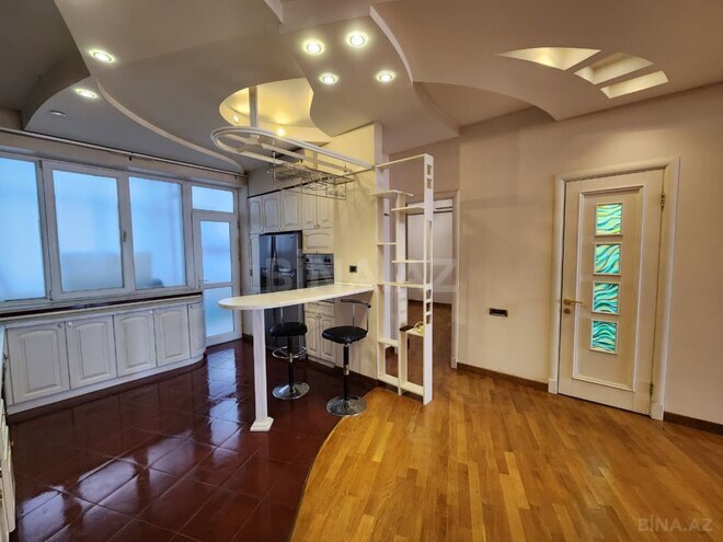 İcarəyə verilir 3 otaqlı yeni tikili 176 m², İçəri Şəhər m., photo 14 from 20