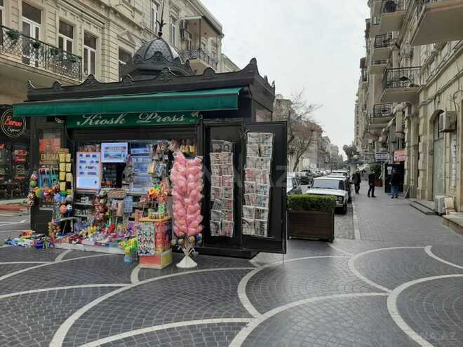 İcarəyə verilir 3 otaqlı köhnə tikili 120 m², Sahil m., photo 26 from 28