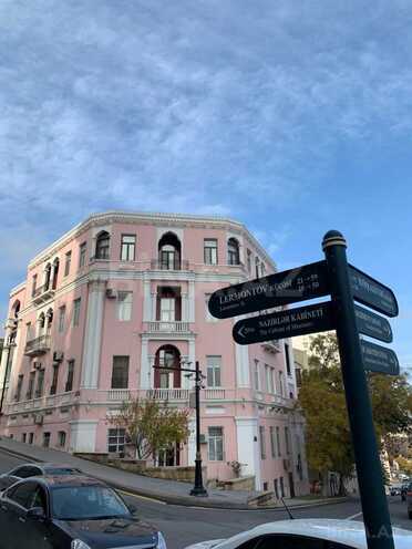 Сдаётся 2-комн. новостройка 108 м², м. Ичеришехер, photo 1 from 22