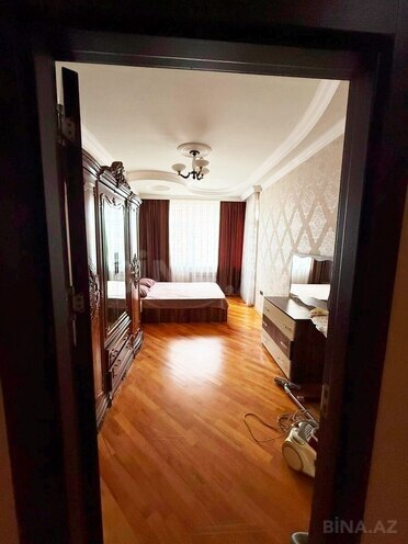 Сдаётся 3-комн. новостройка 125 м², м. Низами, photo 6 from 20