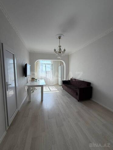 Продаётся 2-комн. вторичка 52 м², м. Насими, photo 1 from 12