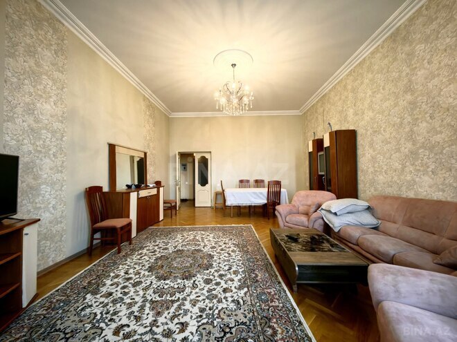 Продаётся 3-комн. вторичка 130 м², м. Ичеришехер, photo 14 from 31