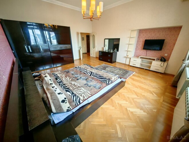 Продаётся 3-комн. вторичка 130 м², м. Ичеришехер, photo 11 from 31