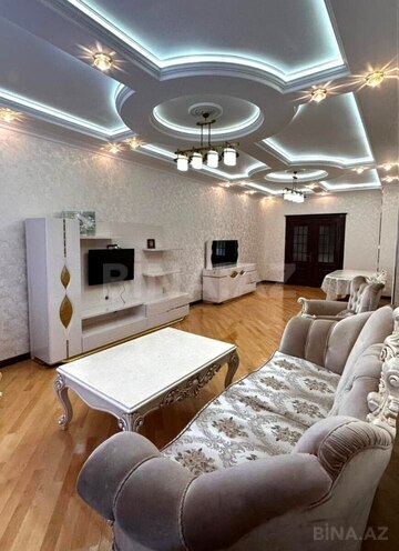 Сдаётся 3-комн. новостройка 140 м², м. 20 января, photo 1 from 17