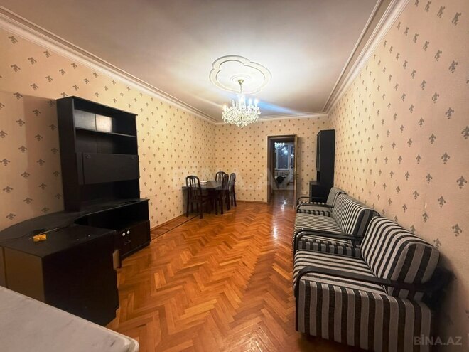 Продаётся 3-комн. вторичка 85 м², Ясамальский р., photo 1 from 15