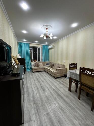 Продаётся 3-комн. вторичка 70 м², м. Ази Асланов, photo 4 from 21
