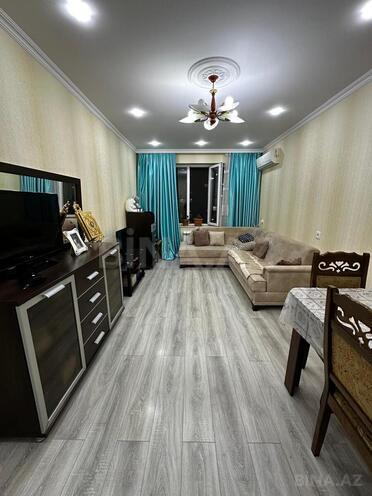 Продаётся 3-комн. вторичка 70 м², м. Ази Асланов, photo 3 from 21
