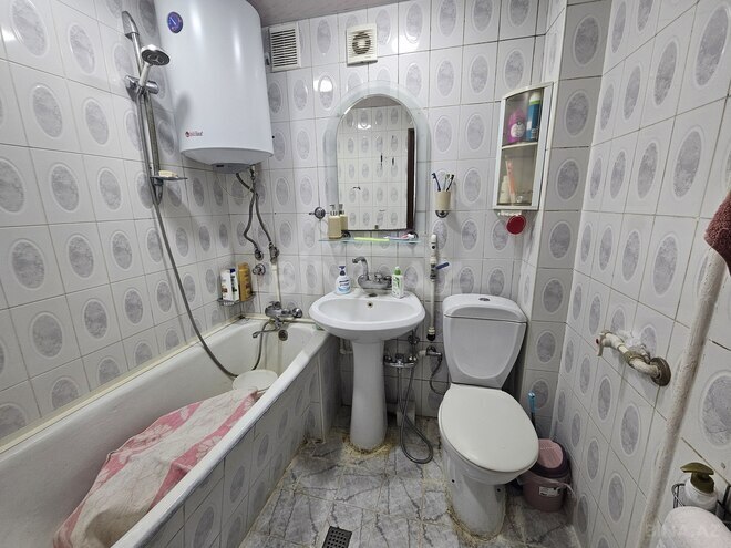 Продаётся 2-комн. вторичка 55 м², м. Иншаатчылар, photo 23 from 28