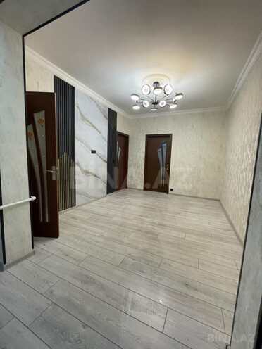 Продаётся 2-комн. вторичка 55 м², м. 20 января, photo 1 from 13