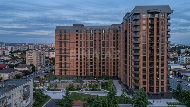Продаётся 1-комн. новостройка 61.7 м², м. Иншаатчылар, photo 1 from 10