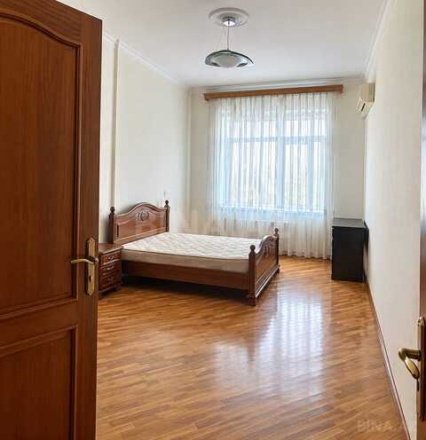 Satılır 4 otaqlı yeni tikili 210 m², 28 May m., photo 4 from 10