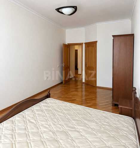 Satılır 4 otaqlı yeni tikili 210 m², 28 May m., photo 5 from 10