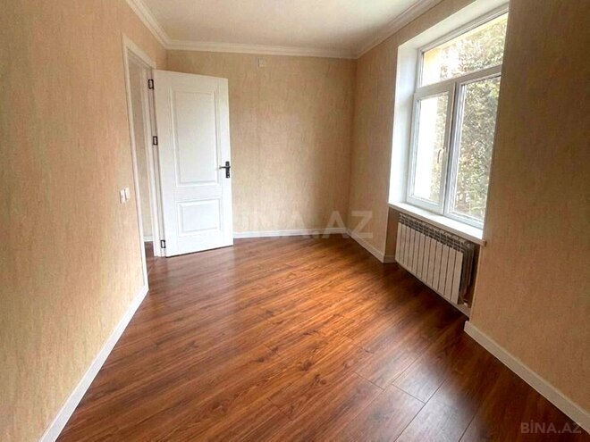 Продается 2-комн. вторичка 50 м², м. Кара Караев, photo 4 from 19