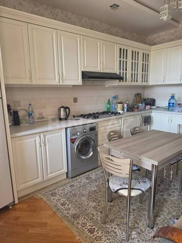 Сдаётся 3-комн. новостройка 140 м², м. Элмляр Академиясы, photo 14 from 15