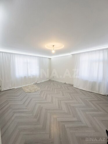 Satılır 3 otaqlı köhnə tikili 100 m², 8 Noyabr m., photo 1 from 7