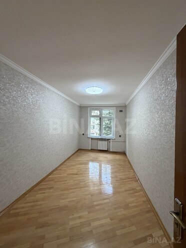 Продаётся 3-комн. вторичка 65 м², м. Иншаатчылар, photo 3 from 14
