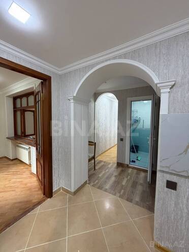 Satılır 2 otaqlı köhnə tikili 65 m², İnşaatçılar m., photo 4 from 14