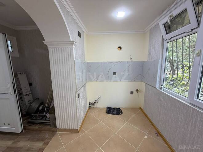 Satılır 2 otaqlı köhnə tikili 65 m², İnşaatçılar m., photo 11 from 14