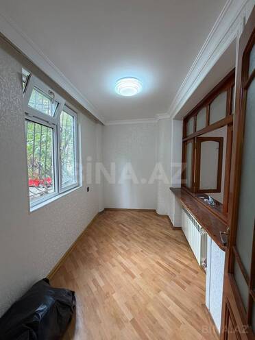 Satılır 2 otaqlı köhnə tikili 65 m², İnşaatçılar m., photo 7 from 14