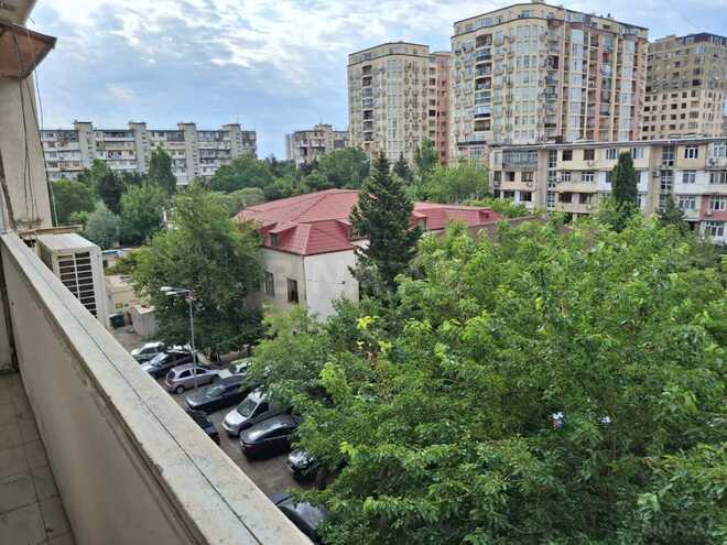 Satılır 5 otaqlı köhnə tikili 120 m², Azadlıq Prospekti m., photo 18 from 19
