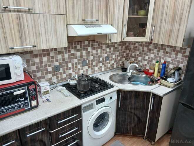 Satılır 2 otaqlı köhnə tikili 65 m², Xalqlar Dostluğu m., photo 6 from 12