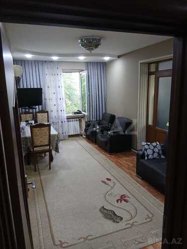 Satılır 2 otaqlı köhnə tikili 65 m², Xalqlar Dostluğu m., photo 1 from 12