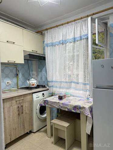 İcarəyə verilir 2 otaqlı köhnə tikili 60 m², Elmlər Akademiyası m., photo 11 from 12