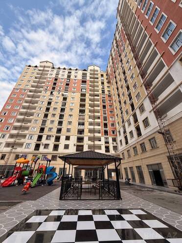 Сдаётся 2-комн. новостройка 60 м², м. Нариман Нариманов, photo 1 from 18