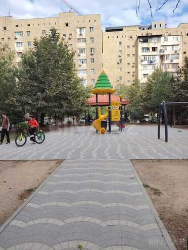 Satılır 2 otaqlı köhnə tikili 45 m², Elmlər Akademiyası m., photo 1 from 18