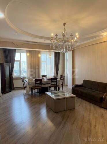 Продаётся 3-комн. новостройка 130 м², м. Шах Исмаил Хатаи, photo 1 from 8