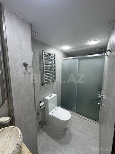 Продаётся 2-комн. вторичка 65 м², м. Ази Асланов, photo 8 from 10