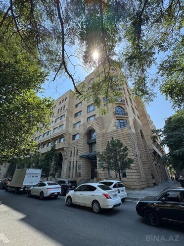 Satılır 3 otaqlı köhnə tikili 75 m², Elmlər Akademiyası m., photo 3 from 18