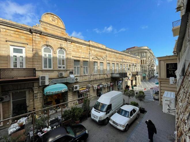 Продаётся 3-комн. вторичка 100 м², м. Сахил, photo 1 from 20