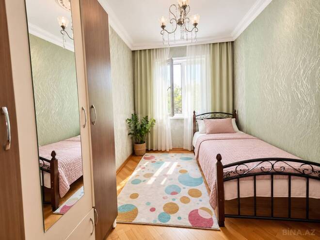Продаётся 4-комн. вторичка 110 м², м. Нефтчиляр, photo 8 from 15