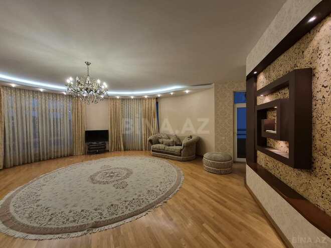 İcarəyə verilir 4 otaqlı yeni tikili 220 m², 28 May m., photo 3 from 12
