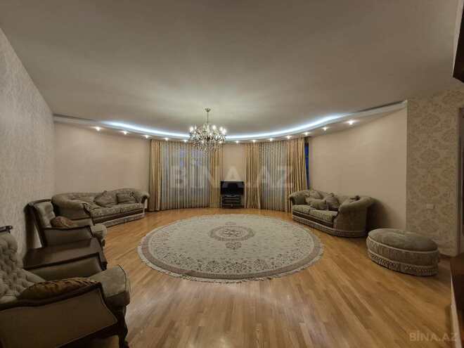 İcarəyə verilir 4 otaqlı yeni tikili 220 m², 28 May m., photo 1 from 12