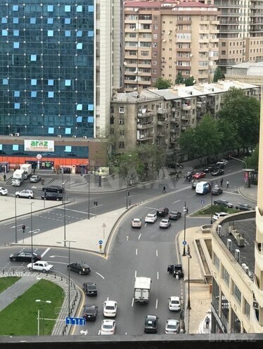 Продаётся 4-комн. новостройка 204 м², м. Низами, photo 10 from 12