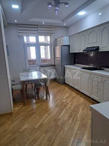Сдаётся 4-комн. новостройка 135 м², Абшеронcкий  р., photo 4 from 8
