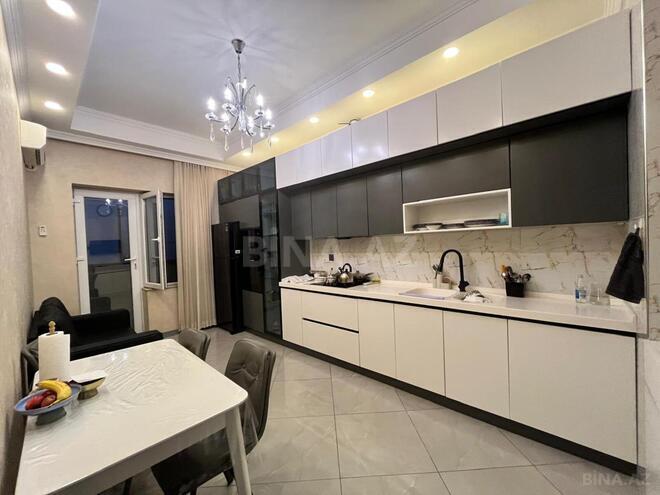 Продаётся 3-комн. новостройка 107 м², м. Элмляр Академиясы, photo 12 from 32