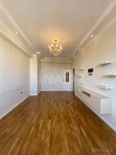 Продаётся 2-комн. новостройка 80 м², м. Азадлыг проспекти, photo 3 from 11