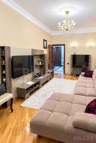 Сдаётся 2-комн. новостройка 80 м², м. 28 мая, photo 1 from 6