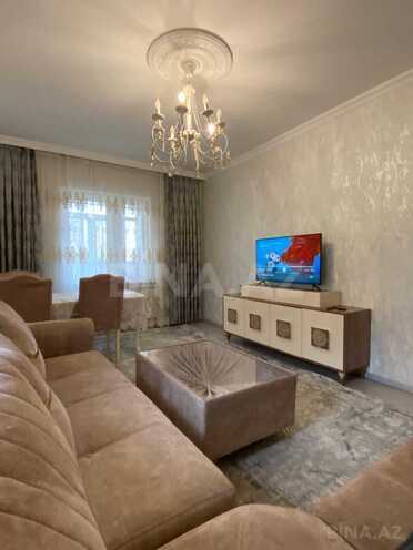 Satılır 3 otaqlı köhnə tikili 62 m², Yeni Günəşli q., photo 1 from 16
