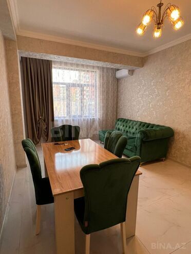 Сдаётся 2-комн. новостройка 73 м², м. Кара Караев, photo 1 from 11