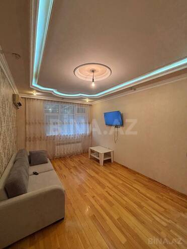 Сдается 2-комн. вторичка 55 м², м. Мемар Аджеми, photo 3 from 12