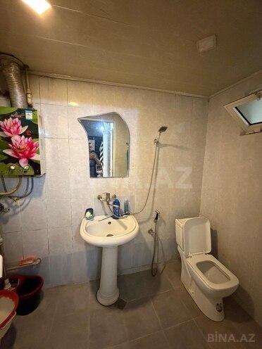 Satılır 2 otaqlı köhnə tikili 65 m², Bakıxanov q., photo 8 from 9