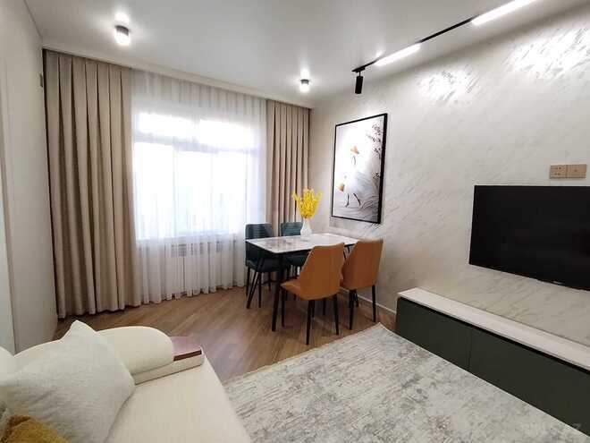 Продаётся 2-комн. вторичка 60 м², м. Халглар Достлугу, photo 6 from 18