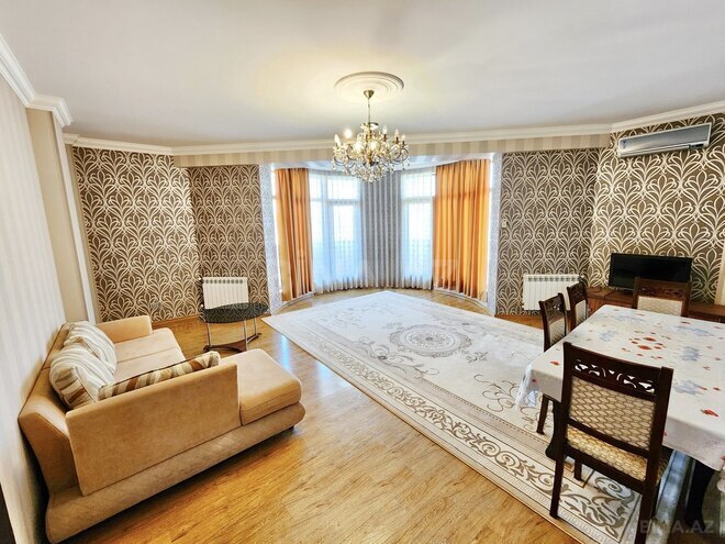 Сдаётся 3-комн. новостройка 140 м², м. 28 мая, photo 1 from 12